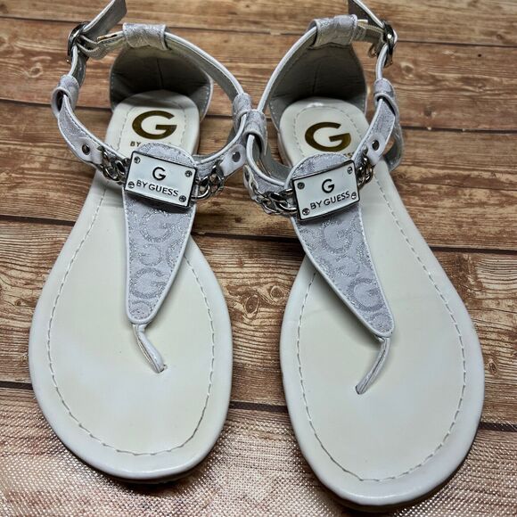 Guess Jettson T-Strap Ankle Sandals Flats White Chain Metal Logos Womens 7M - Picture 7 of 11